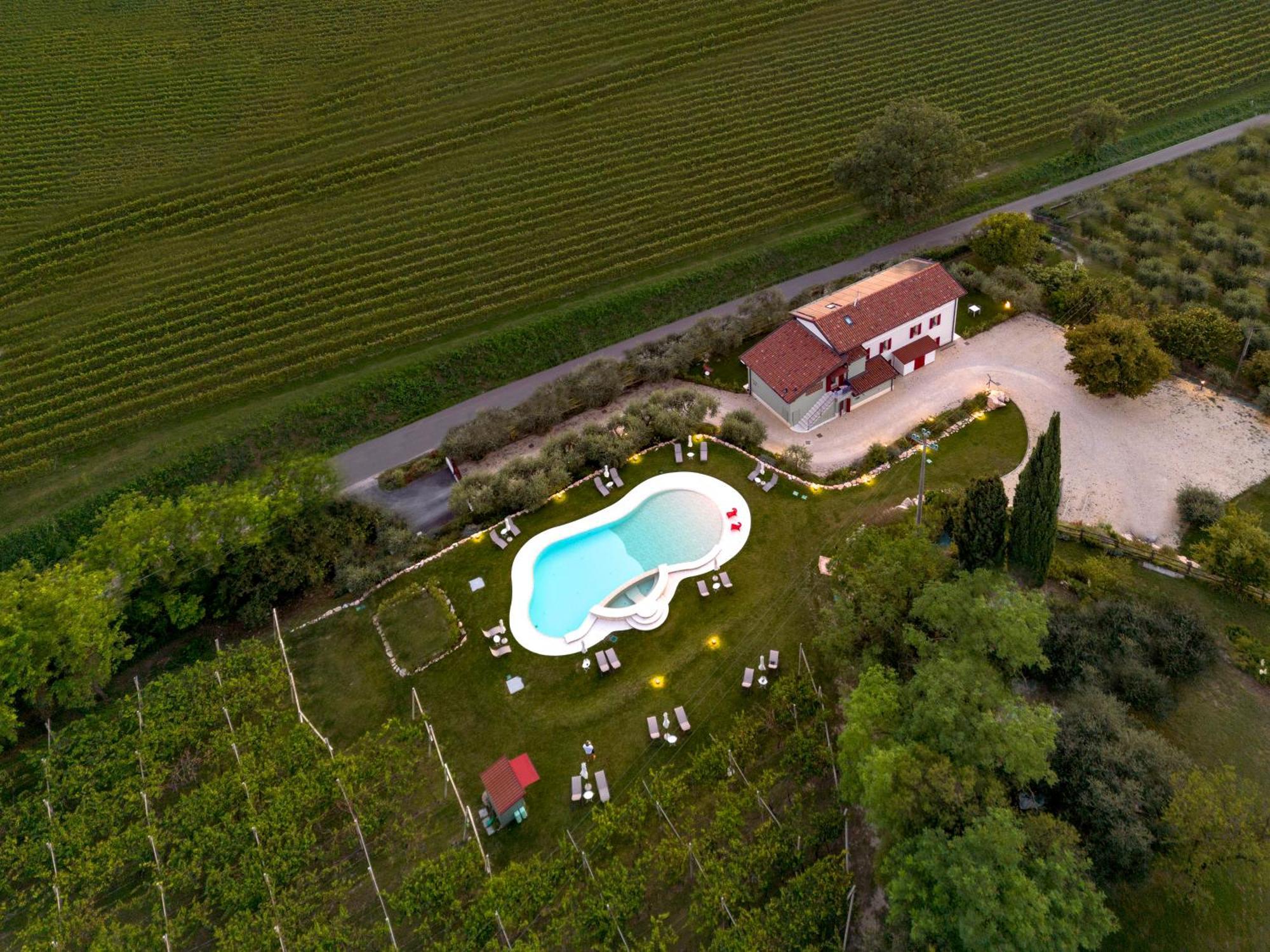 Residenza Vesentini Bed & Breakfast ปาสเตร็งโก ภายนอก รูปภาพ
