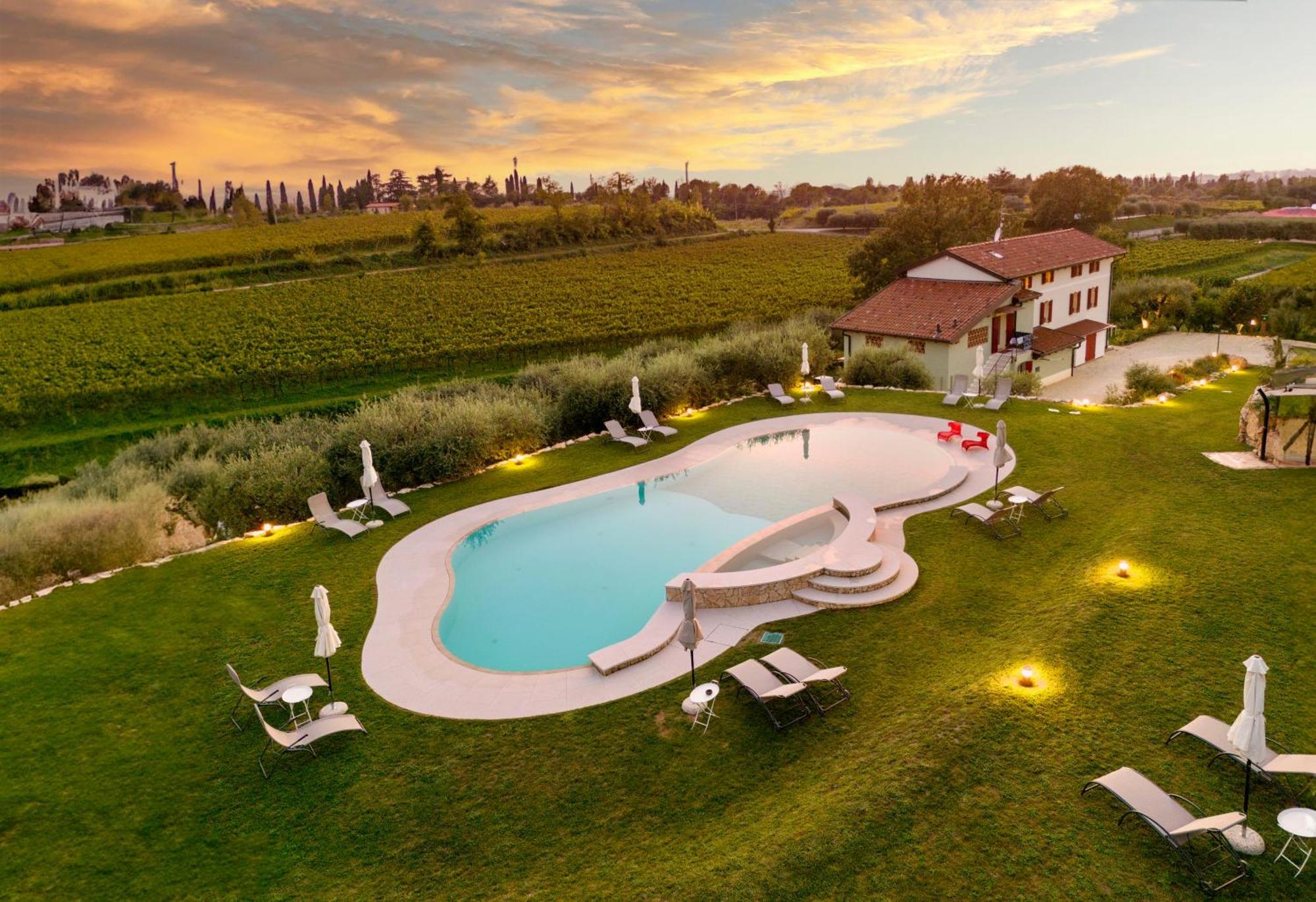 Residenza Vesentini Bed & Breakfast ปาสเตร็งโก ภายนอก รูปภาพ