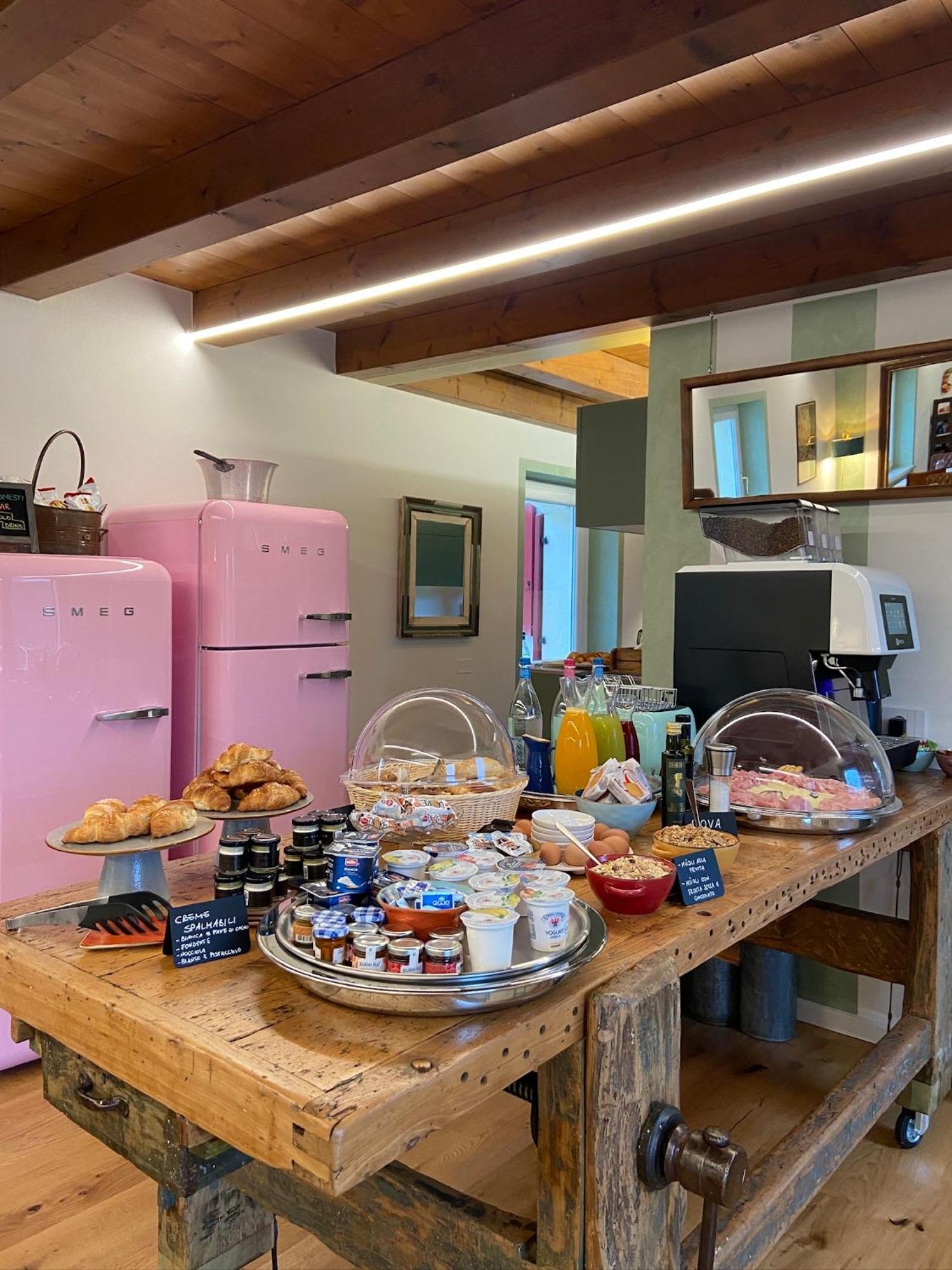Residenza Vesentini Bed & Breakfast ปาสเตร็งโก ภายนอก รูปภาพ